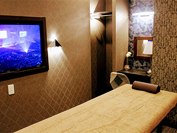 シースリー八戸店の個室