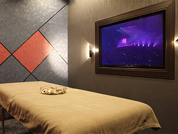 シースリー(C3)横須賀中央店の個室